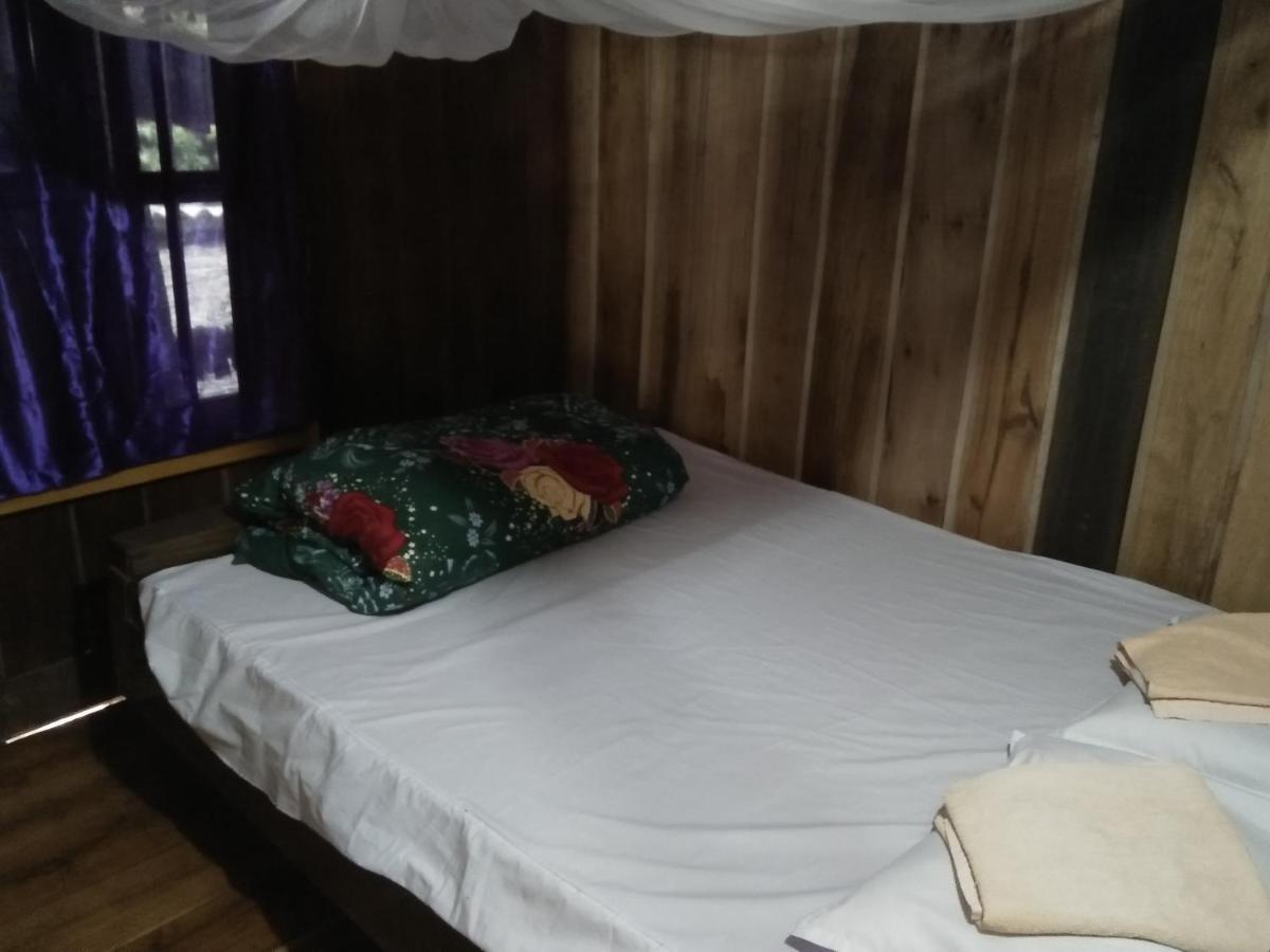Tran Xuan Homestay Ba Be Village Habitación foto